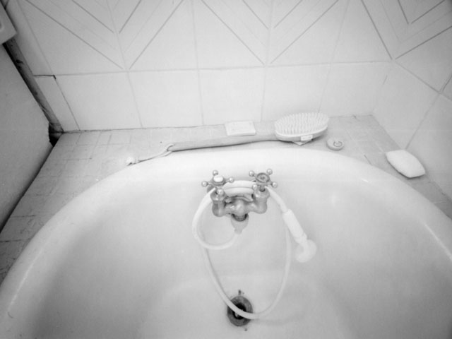 Bath Tub